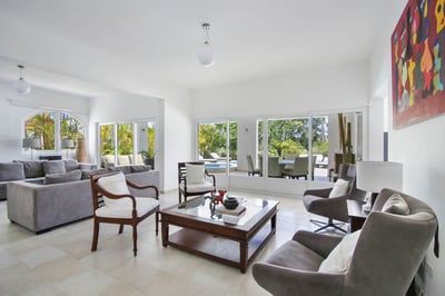Luxury Villa Photo #23