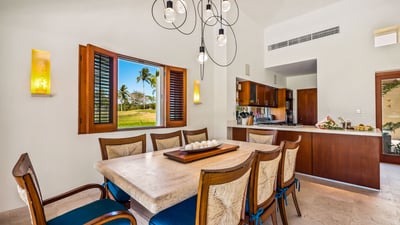 Luxury Villa Photo #12