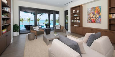 Luxury Villa Photo #37
