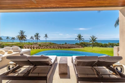 Luxury Villa Photo #5