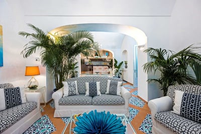 Luxury Villa Photo #16