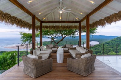 Luxury Villa Photo #6