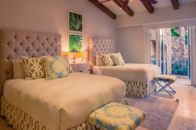 Luxury Villa Photo #33