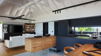 Luxury Villa Photo #26