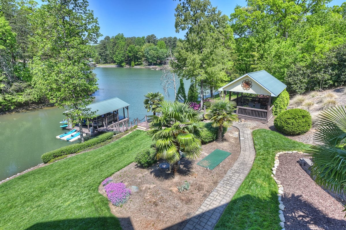 The Lookout Lakehouse