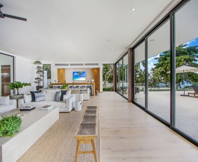 Luxury Villa Photo #12