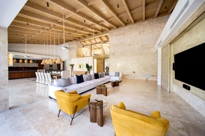 Luxury Villa Photo #19