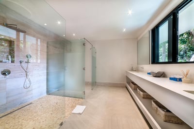 Luxury Villa Photo #39