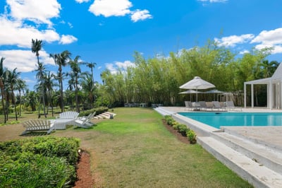 Luxury Villa Photo #15