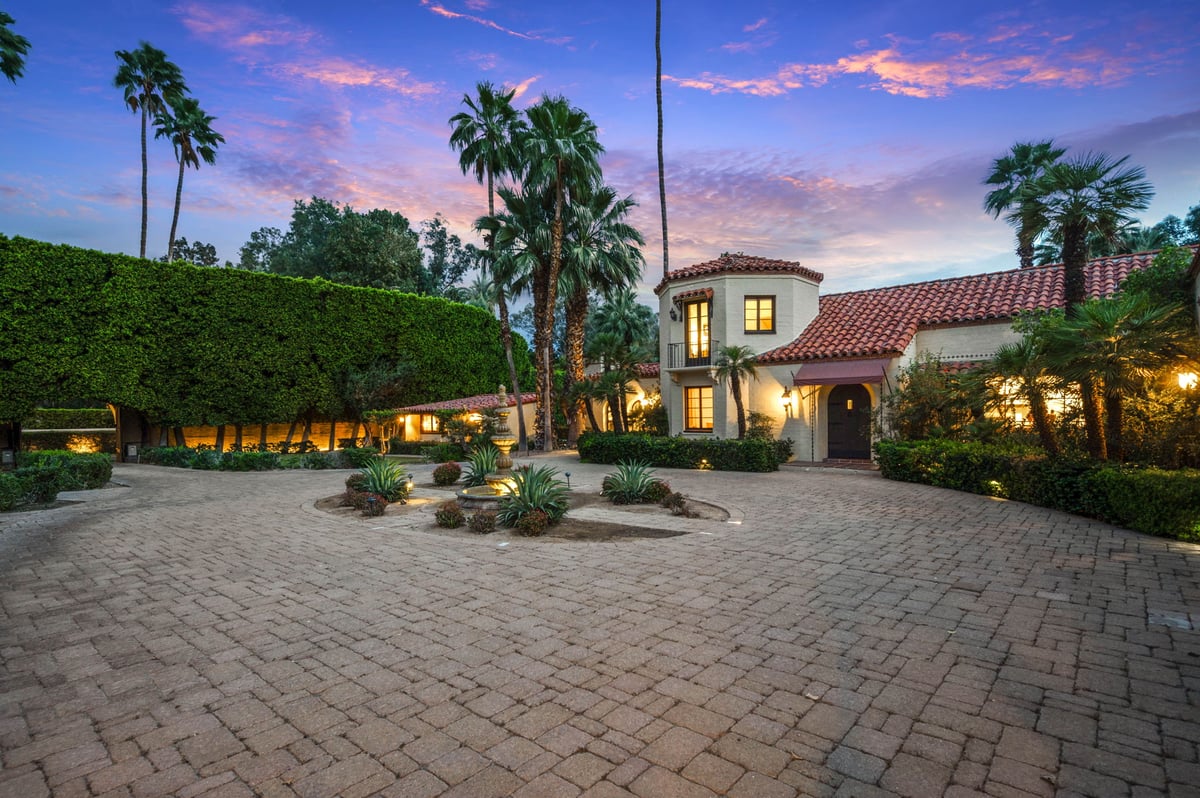 Sand Acre Estate