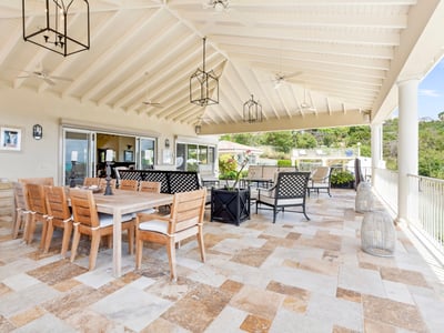 Luxury Villa Photo #18
