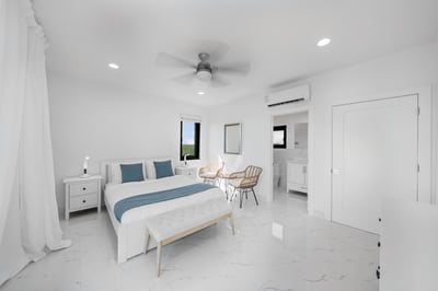 Luxury Villa Photo #25