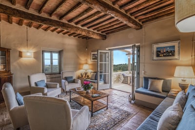 Luxury Villa Photo #9