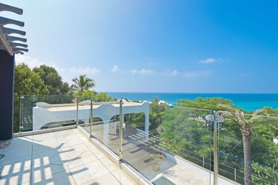 Luxury Villa Photo #5