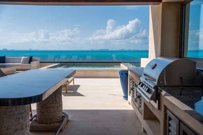 Luxury Villa Photo #14