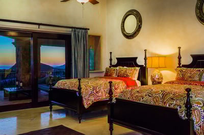 Luxury Villa Photo #42