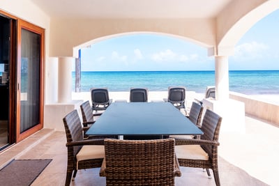 Luxury Villa Photo #9