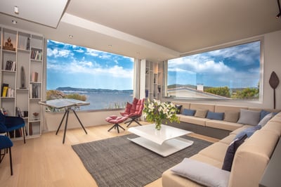 Luxury Villa Photo #13