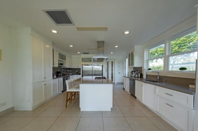 Arrecife 39 - Spacious 5BR villa near beach & golf