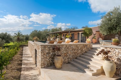 Luxury Villa Photo #8