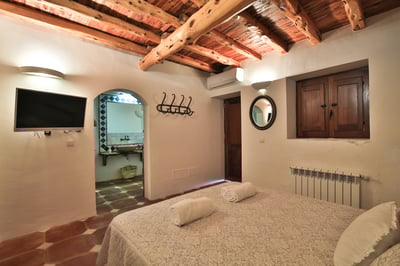 Luxury Villa Photo #31