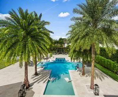 Luxury Villa Photo #3