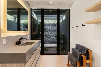 Luxury Villa Photo #21