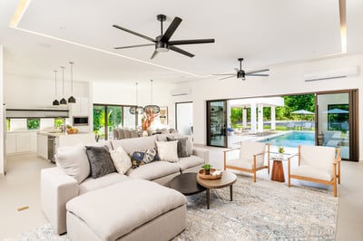 Luxury Villa Photo #8