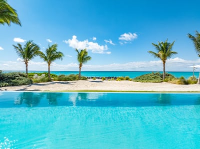 Luxury Villa Photo #15