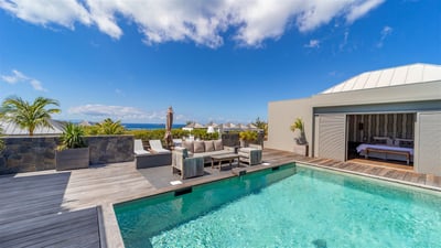 Pool & Terrace