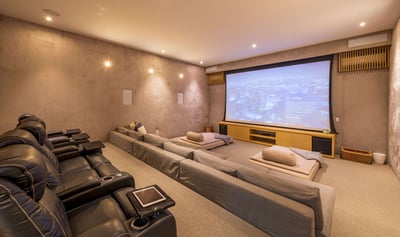 Luxury Villa Photo #30