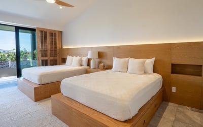 Luxury Villa Photo #48