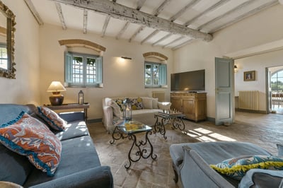 Luxury Villa Photo #13