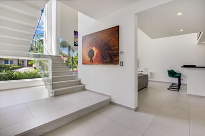 Luxury Villa Photo #43