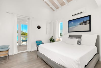 Luxury Villa Photo #23
