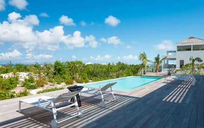 Luxury Villa Photo #2