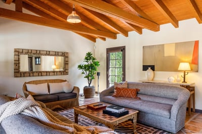 Luxury Villa Photo #46