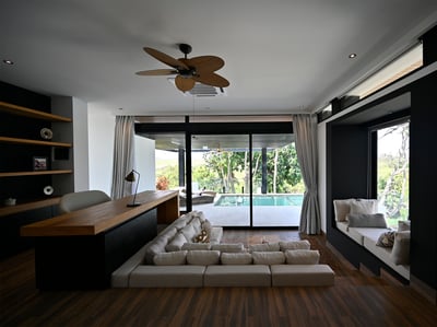 Luxury Villa Photo #24