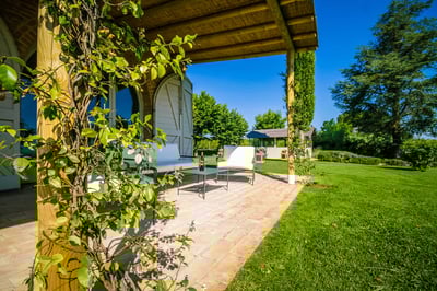 Luxury Villa Photo #7