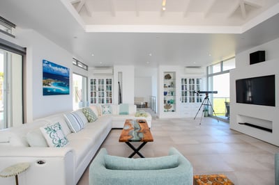 Luxury Villa Photo #16