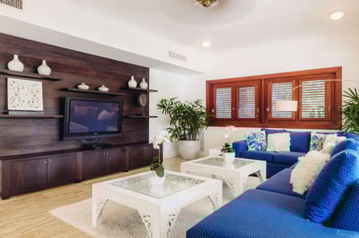 Luxury Villa Photo #17