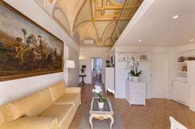Luxury Villa Photo #52