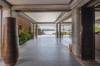 Luxury Villa Photo #40