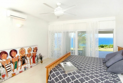 Luxury Villa Photo #18