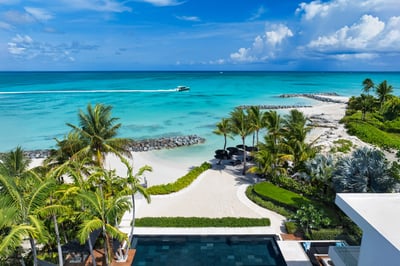 Luxury Villa Photo #7