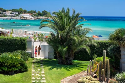 Luxury Villa Photo #5