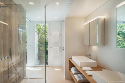 Luxury Villa Photo #39