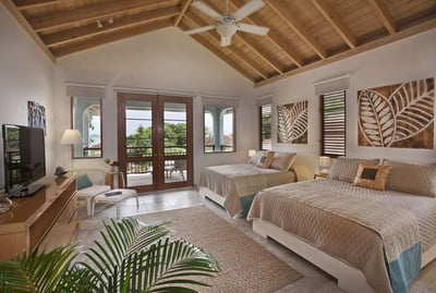 Luxury Villa Photo #14