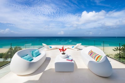 Luxury Villa Photo #3