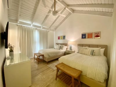Luxury Villa Photo #24